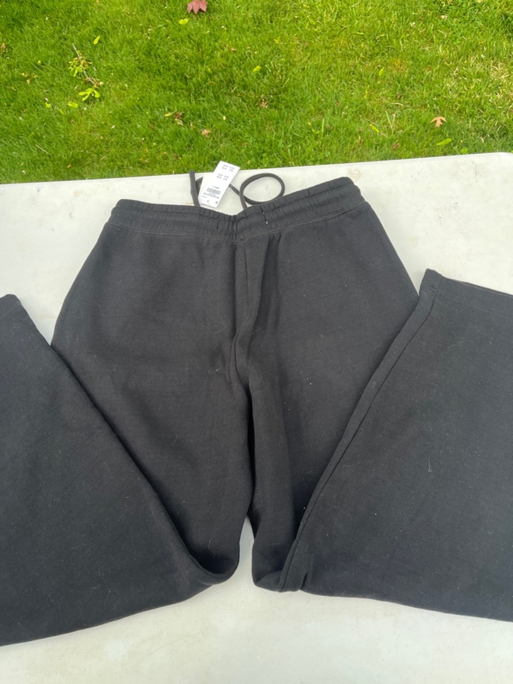 NWOT Hollister Black Drawstring Sweatpants - Picture 3 of 3